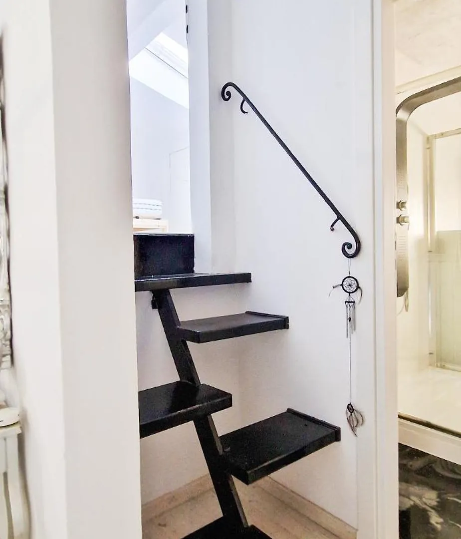 Milla Apartment In Art Deco Villa Florence