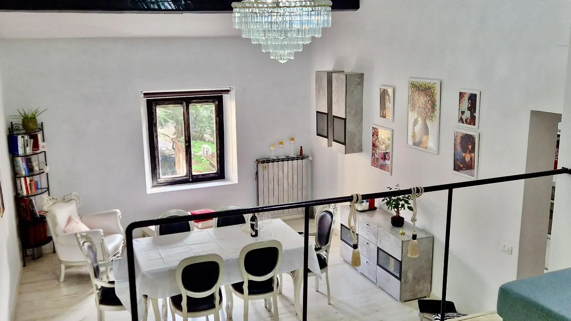 Milla Apartment In Art Deco Villa location